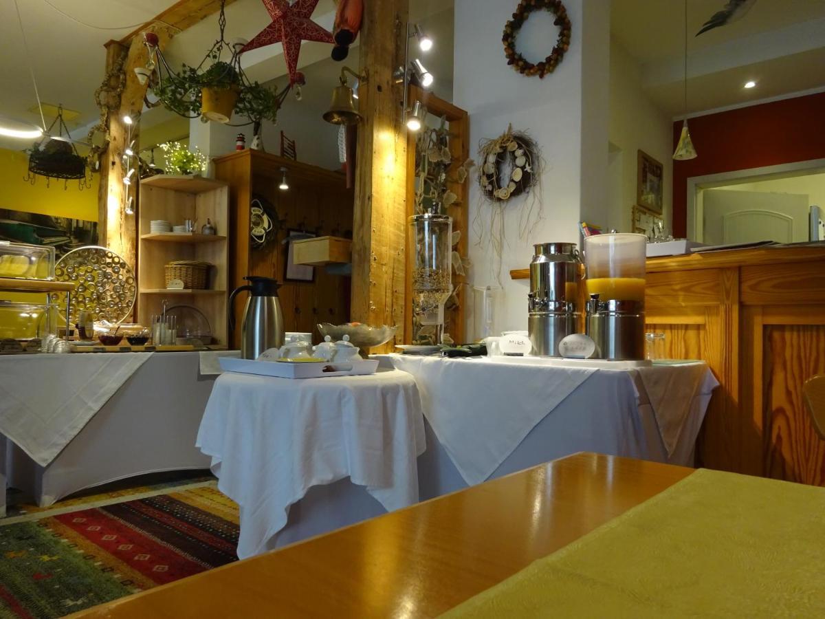 施特拉尔松德 祖尔法赫布鲁克旅馆酒店 外观 照片